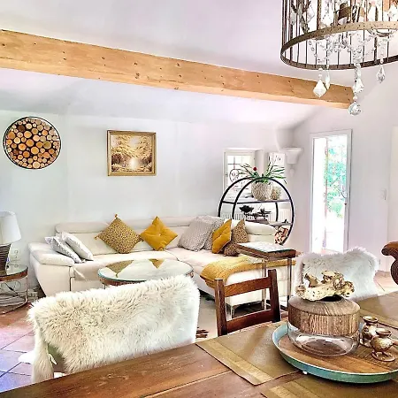 Family Augflor With Pool And Garden Вилла