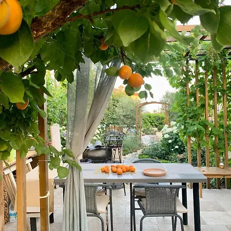 Family Augflor With Pool And Garden Вилла *