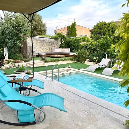 Βίλα Family Augflor With Pool And Garden *