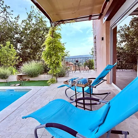 Family Augflor With Pool And Garden Βίλα