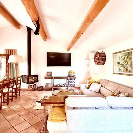 Βίλα Family Augflor With Pool And Garden *