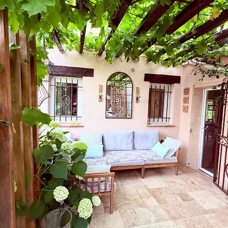 Family Augflor With Pool And Garden Βίλα